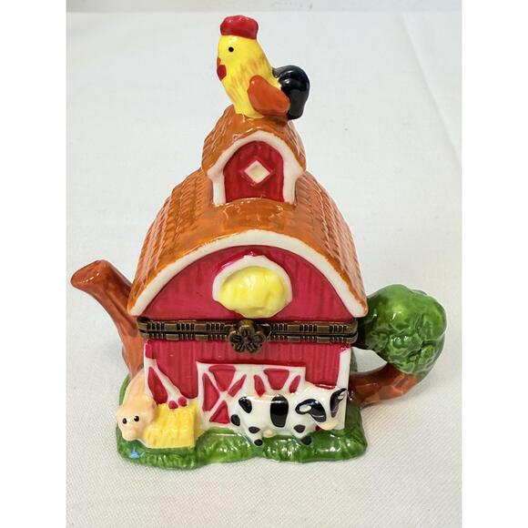 Mud Pie Other - Red Barn Shape Ceramic Rooster Whimsical Farm Trinket Box Teapot